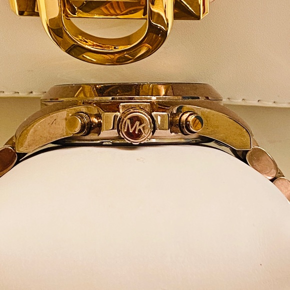 Michael Kors unisex watch # 6247 - Picture 8 of 12